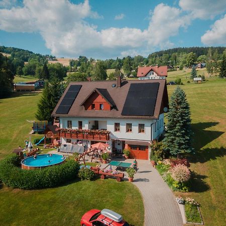 Hotel U Sadílků Paseky nad Jizerou Exterior foto