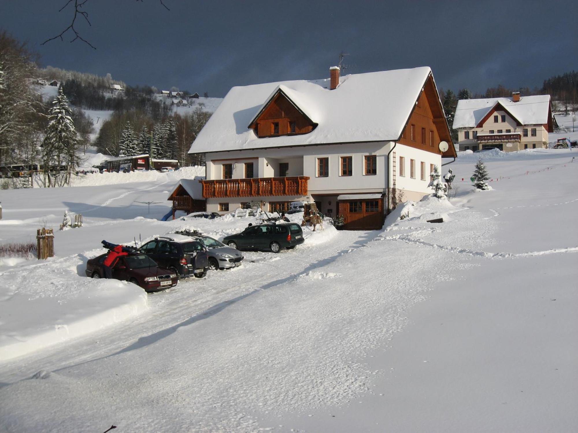 Hotel U Sadílků Paseky nad Jizerou Exterior foto