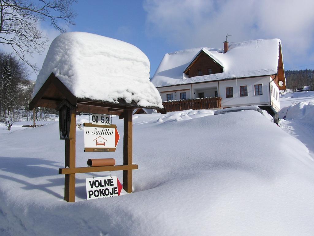 Hotel U Sadílků Paseky nad Jizerou Exterior foto